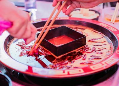 烏海開火鍋加盟店，如何開展?fàn)I銷小活動？