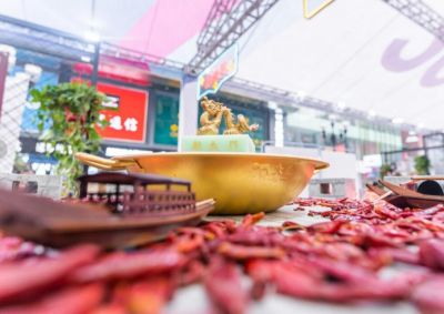 火鍋店沒錢做廣告？不妨試試免費(fèi)“廣告位”！