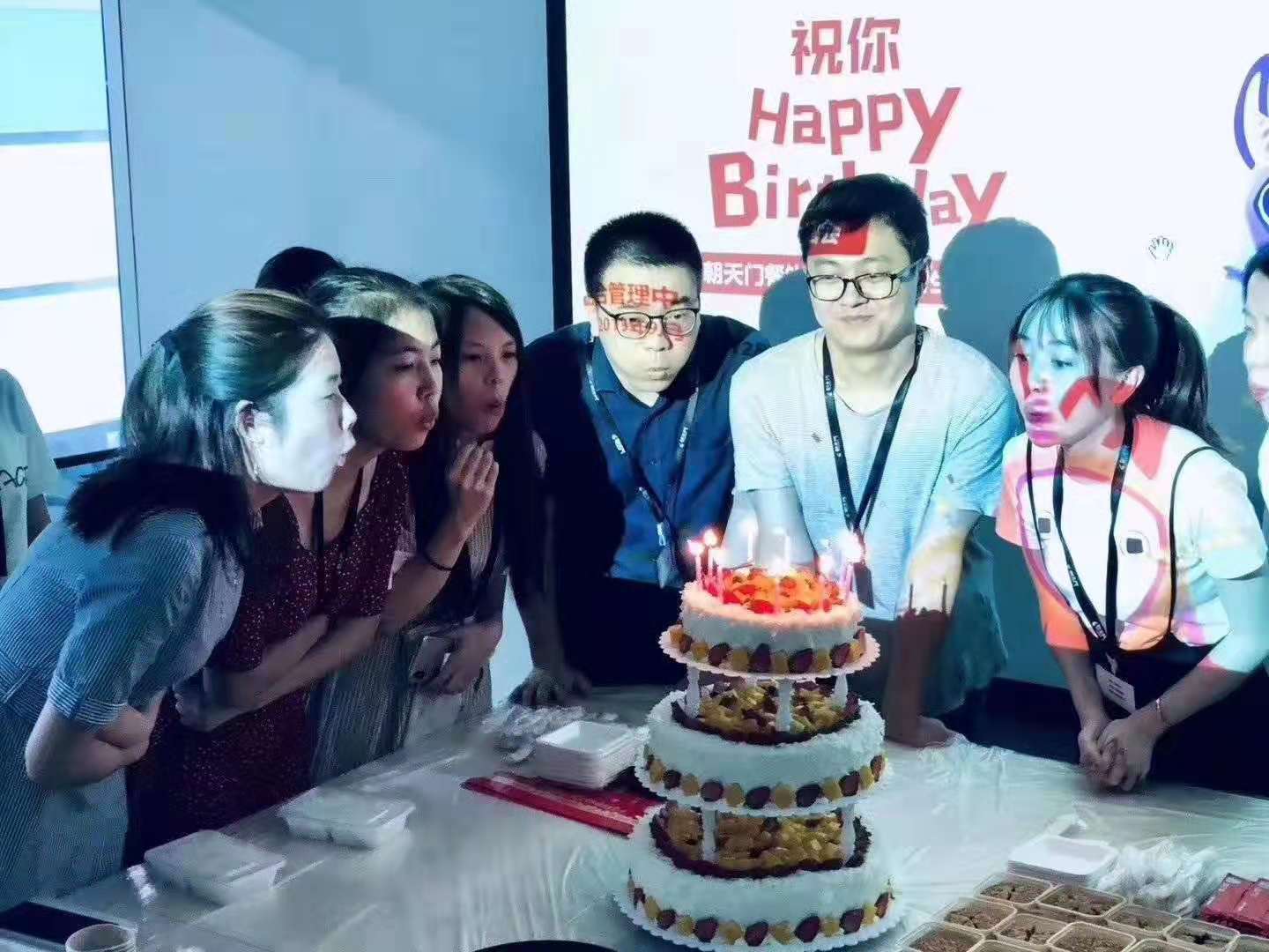 九月生日會遇上中秋宴，雙倍關(guān)懷雙倍幸福！