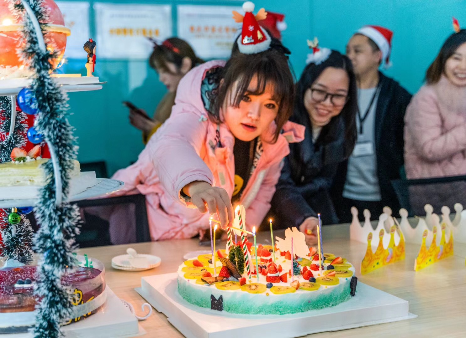 朝天門火鍋祝大家圣誕節(jié)快樂！