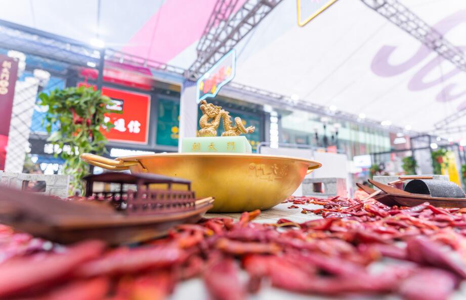 火鍋的特色菜品有哪些？這些必吃菜品不容錯(cuò)過(guò)