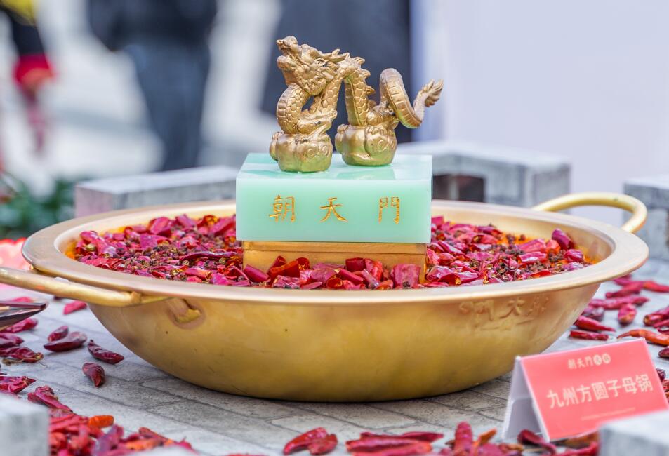 閬中開火鍋加盟店好嗎？當(dāng)?shù)叵M(fèi)水平如何？