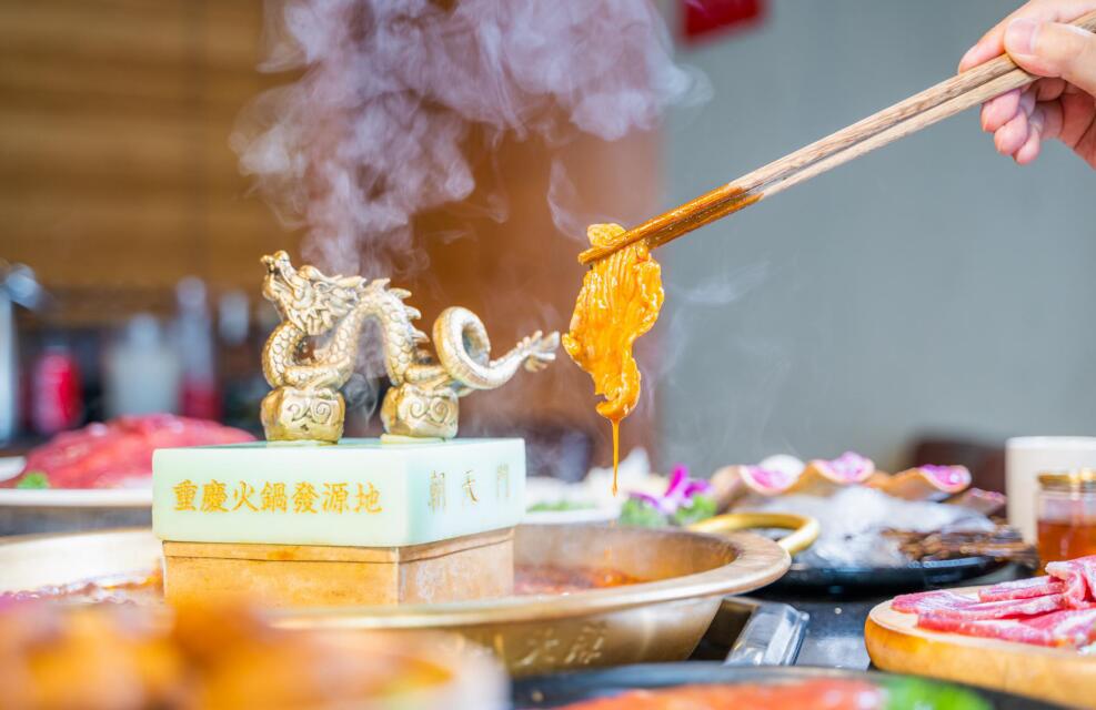 火鍋店的收入主要是靠什么來(lái)支撐的？ 