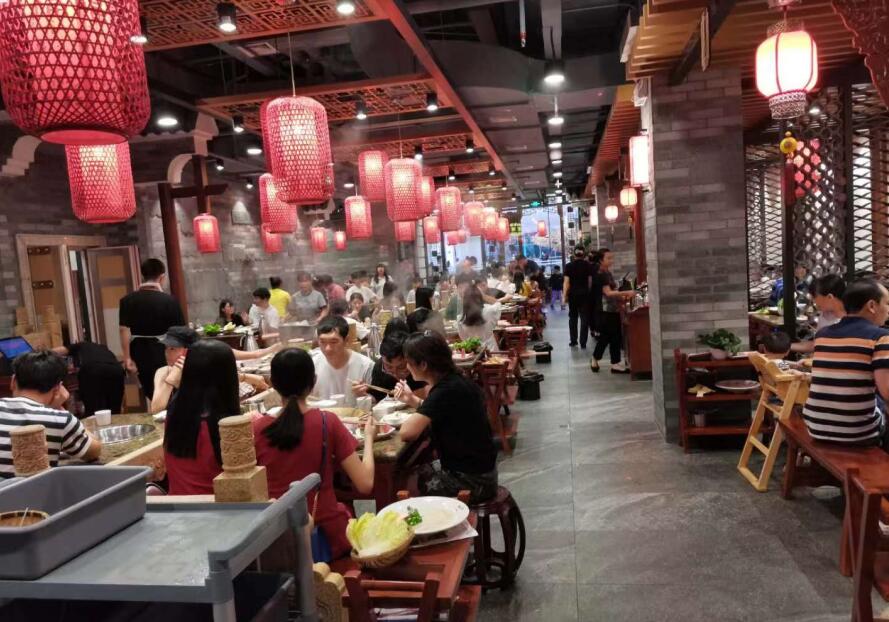 松滋開火鍋加盟店如何經(jīng)營才火？