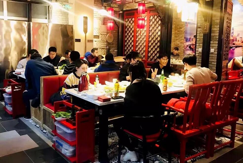 三亞開火鍋加盟店如何裝修設(shè)計？