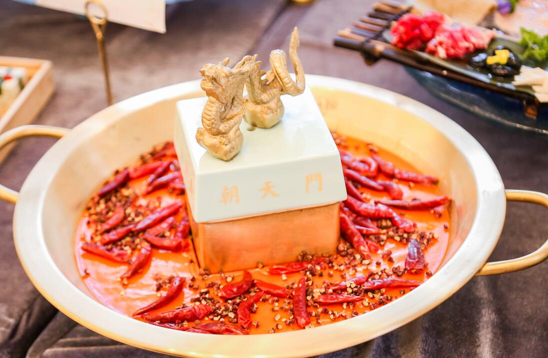 泊頭開火鍋加盟店，怎樣管理前廳和后廚？