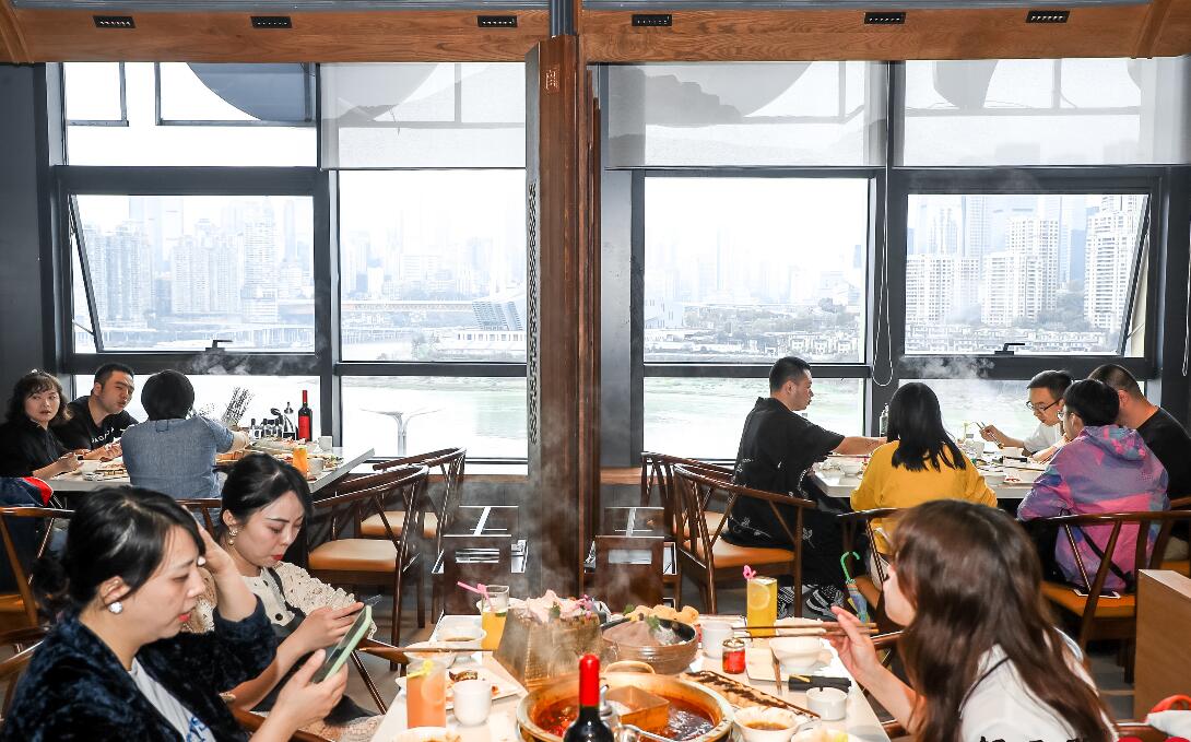 大同開(kāi)火鍋加盟店，需要聘請(qǐng)多少員工？