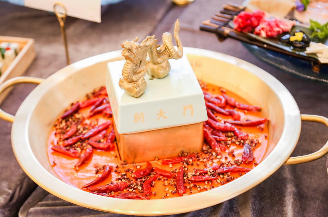 穆棱開火鍋加盟店，如何服務(wù)好顧客？