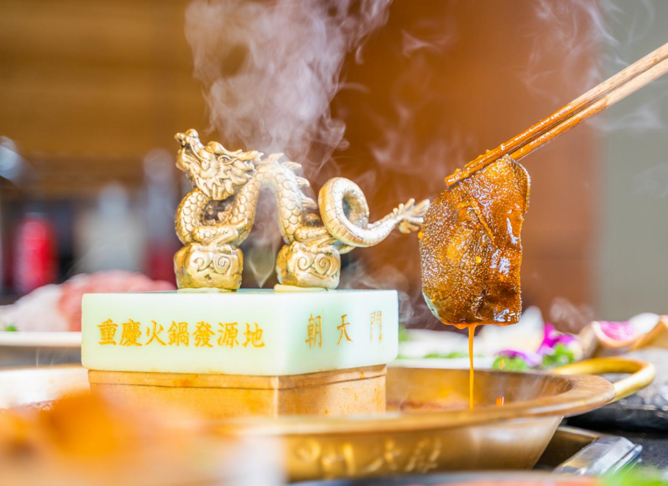 玉林開火鍋加盟店，生意不景氣怎么辦？
