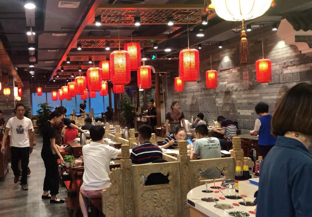 疫情期間門店生意冷清？看看這家火鍋店是怎么做的！
