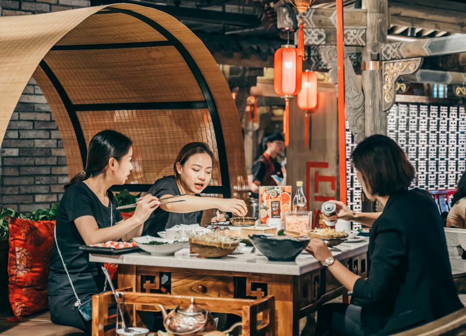 重慶火鍋深受歡迎，除了味道外還與這點(diǎn)有關(guān)！