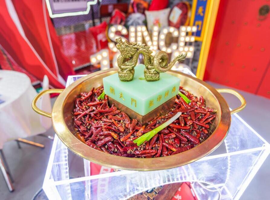 酉陽(yáng)開(kāi)火鍋加盟店，如何提升開(kāi)業(yè)服務(wù)？