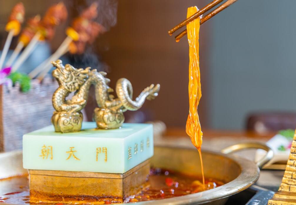 2022年火鍋加盟店如何征戰(zhàn)夜場(chǎng)？
