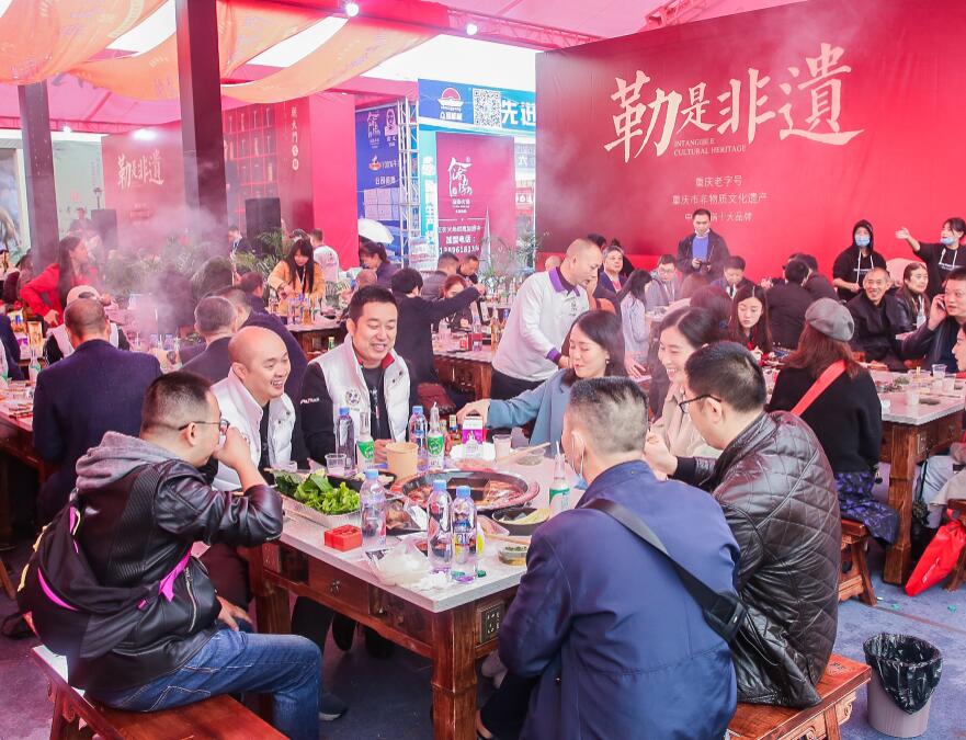開火鍋店真的賺錢嗎？火鍋的優(yōu)勢有哪些？