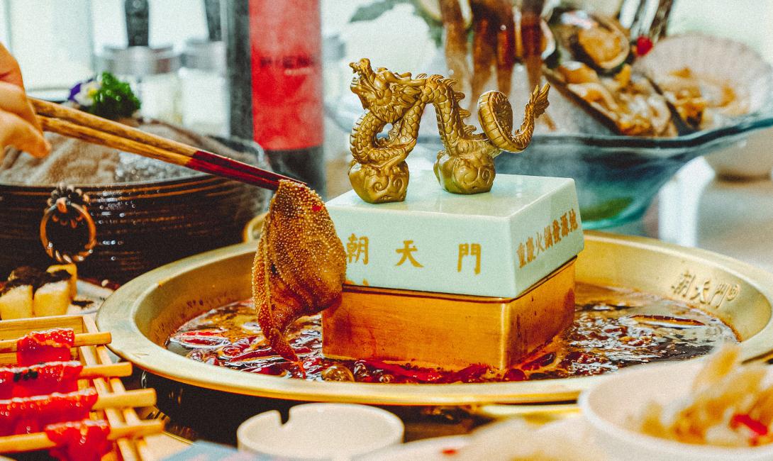 火鍋店熬制地溝油被罰巨款！餐飲食安時(shí)刻謹(jǐn)記！