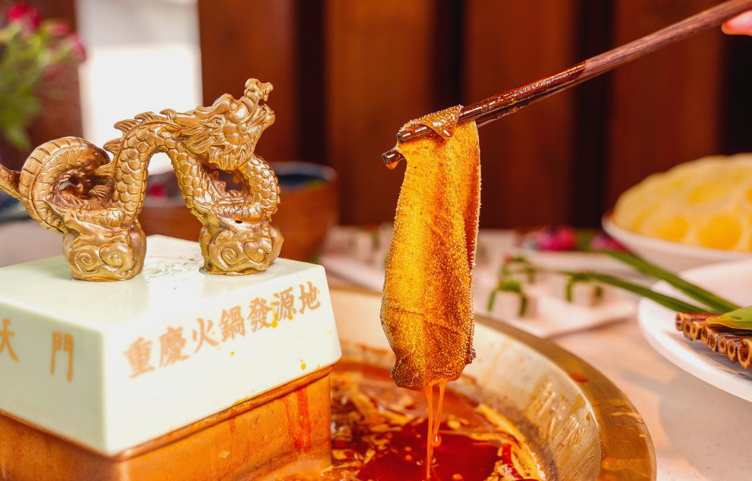 對(duì)面的火鍋店生意火爆，你該怎么辦？