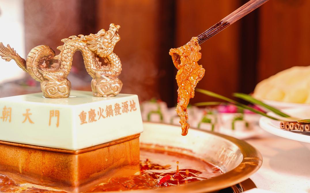 這家火鍋店，好吃不上火，秘訣就在湯底！