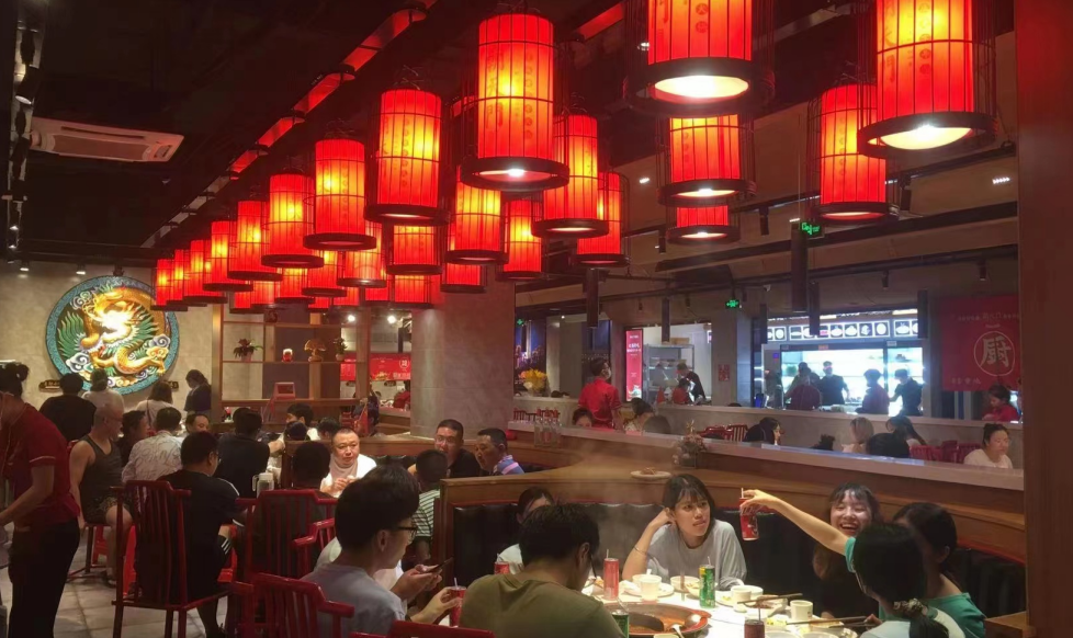 火鍋店燈光設(shè)計(jì)，打造氛圍感，提升進(jìn)店率，老板必看！