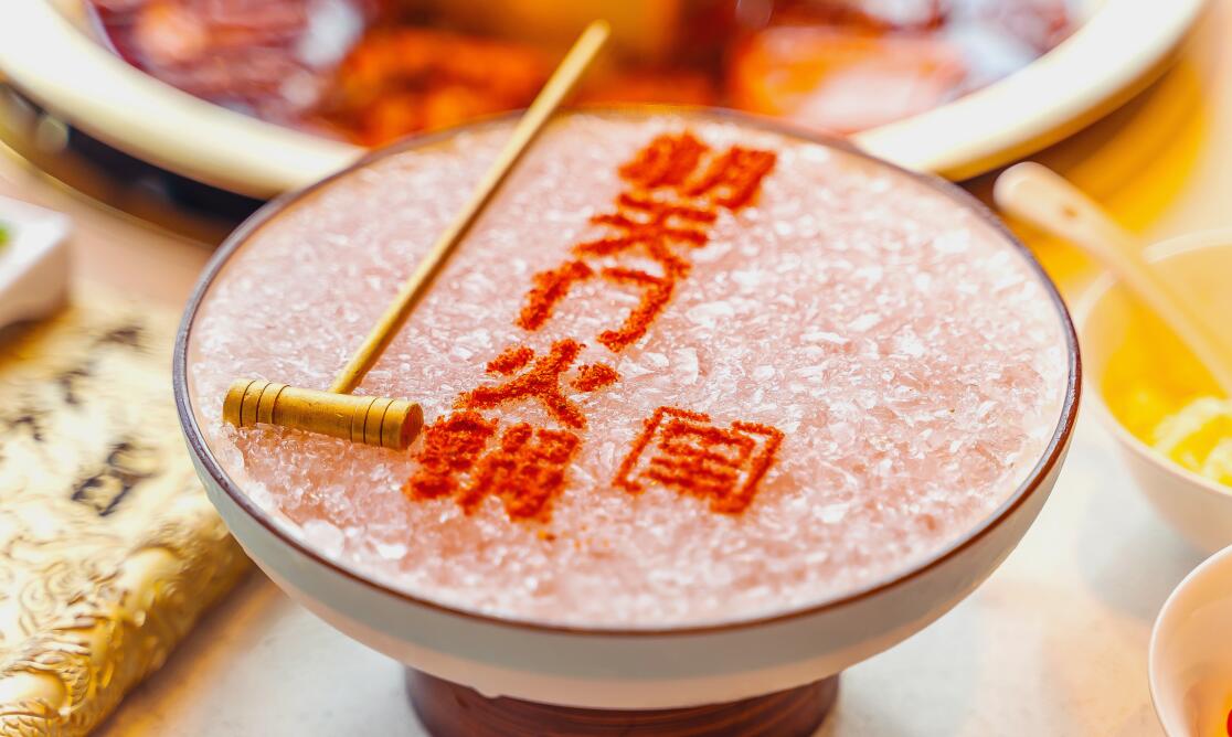 火鍋店客群分析：70%在意性價比，30%追求高品質！