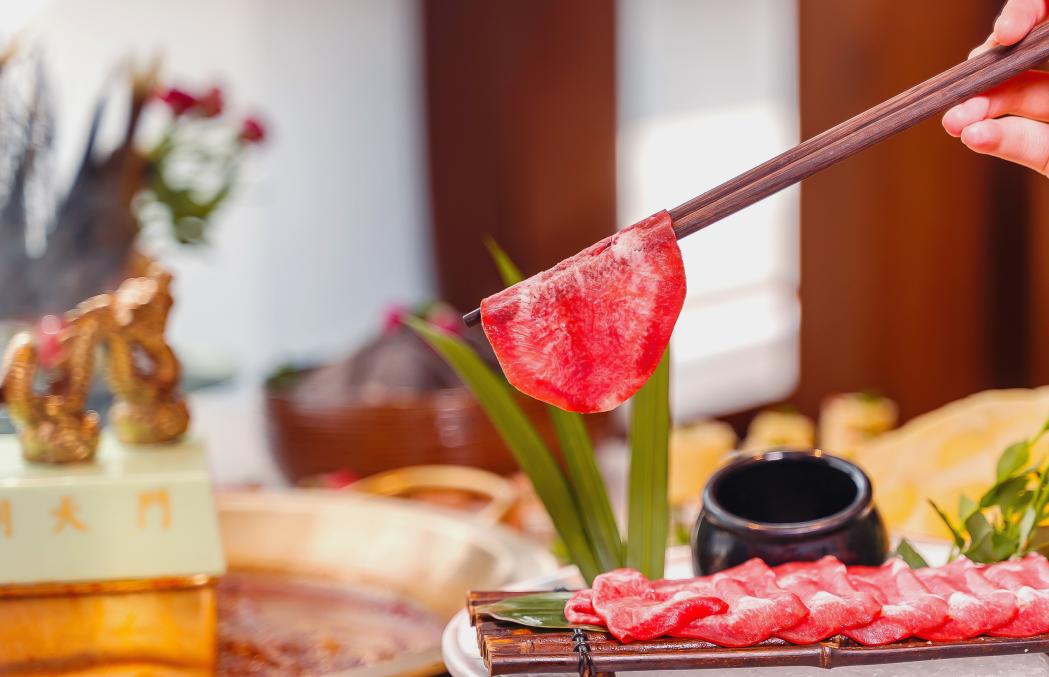 冬吃蘿卜，火鍋必點(diǎn)，冬天多吃白色素菜！