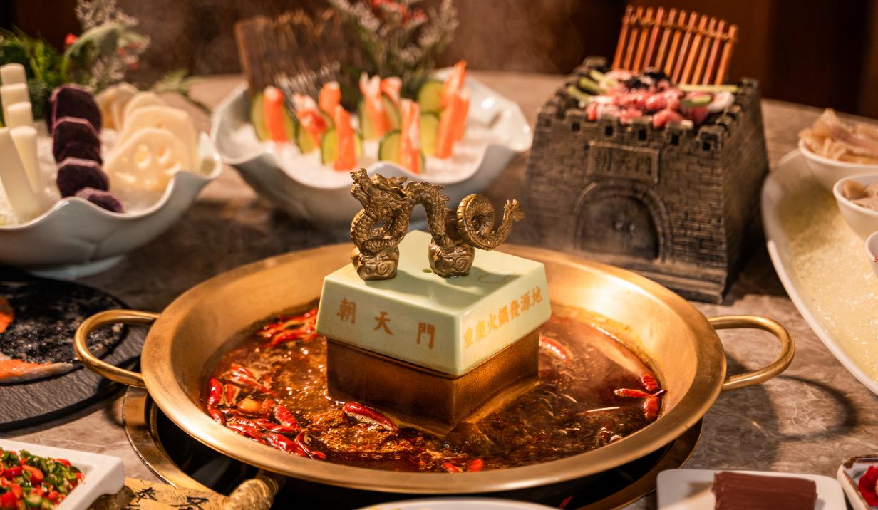 既是火鍋菜品，又是小吃，鹵雞爪為什么這么受歡迎？