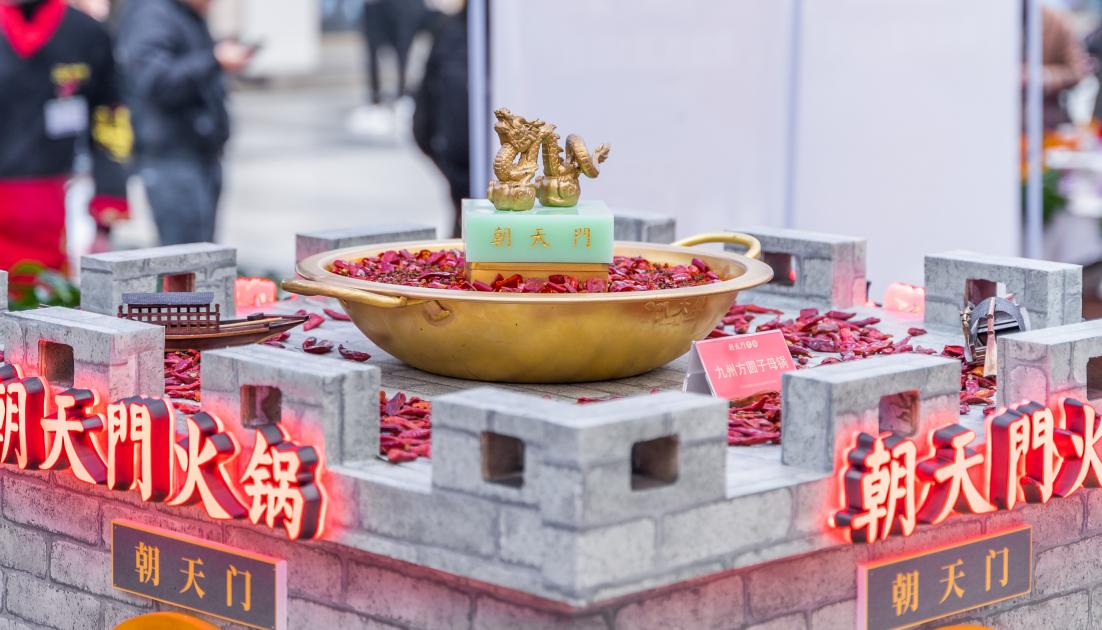 火鍋OR麻辣燙，哪樣更受歡迎？