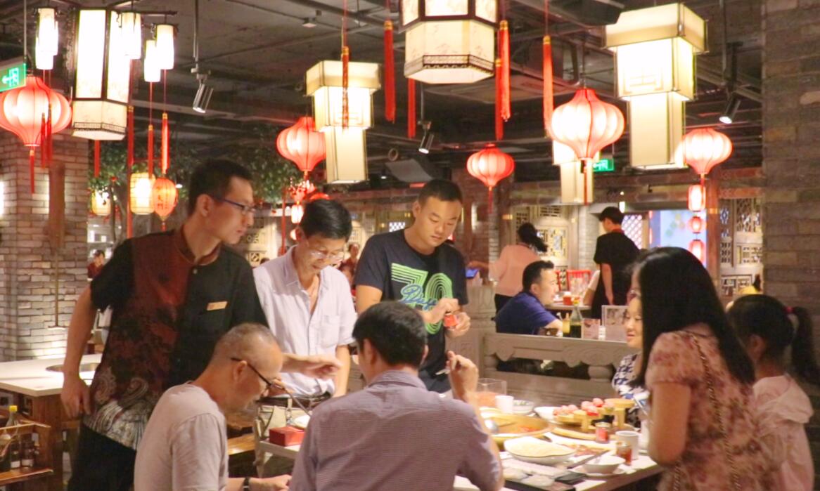 為什么社區(qū)咖啡館，在餐飲火鍋界快速崛起？